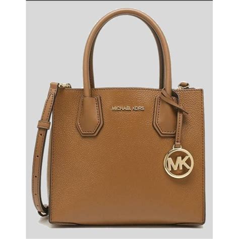 michael kors pebble leather phand bag|Michael Kors mercer best badger.